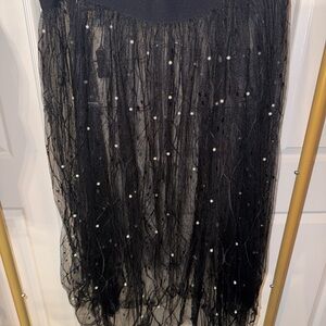 Black Pearl-Accent Mesh Skirt
